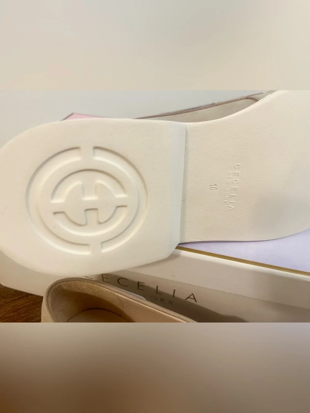 CECELIA NEW YORK REEDY DUNE LEATHER LOAFERS SIZE 10